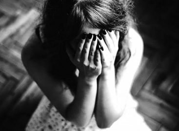 Які ситуації підштовхують до самогубства і куди звернутись за допомогою, – МОЗ