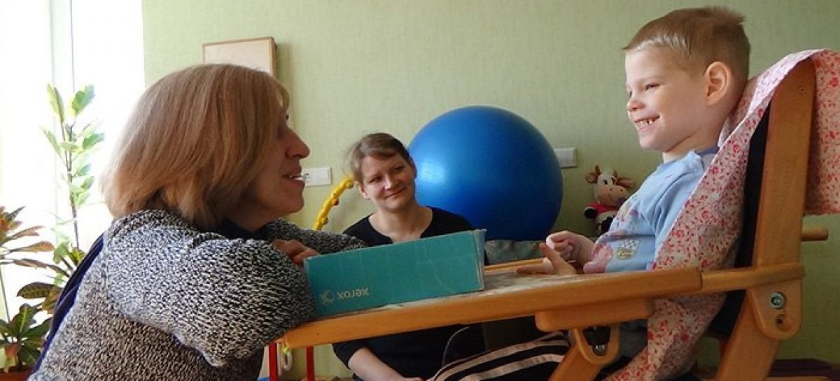 Раннє втручання: вікно можливостей для особливих дітей