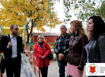 Мікрорайон Левада має перший у Полтаві інклюзивний дитячий майданчик