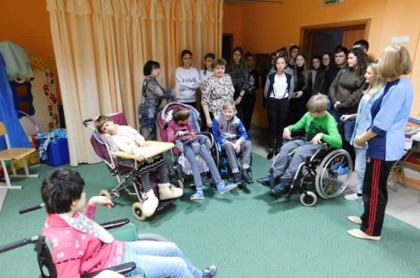 Лідери волонтерських загонів міста ознайомилися з особливостями роботи з людьми з інвалідністю