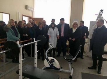 Члени Комітету з питань соціальної політики, зайнятості та пенсійного забезпечення відвідали “Всеукраїнський центр комплексної реабілітації для осіб з інвалідністю”