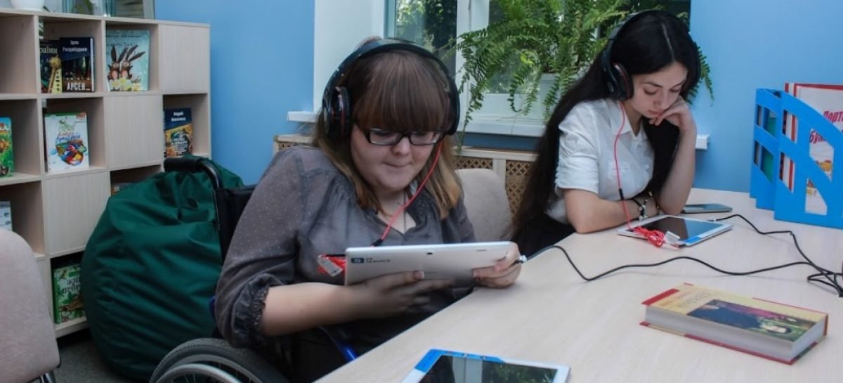 За три роки кількість дітей з особливими освітніми потребами у звичайних школах області зросла в 4,5 рази – Валентин Резніченко