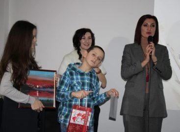 «Такі як всі»: у Вінниці особливі діти представили свої картини