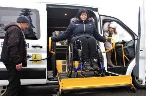 Автомобіль з німецьким підйомником: купили авто для людей з інвалідністю