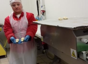 Синдром Дауна роботі не перепона
