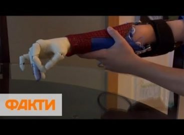 Рука супергероя: як у США біонічні протези випробовують діти