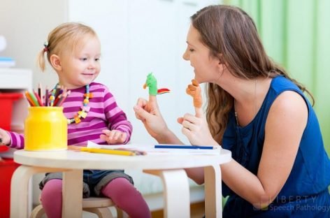 Для соцпрацівників і медиків Одеси провели тренінг за участю іноземних експертів