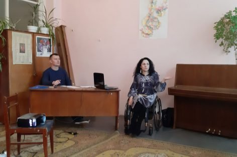 У м. Сторожинець відбувся тренінг з питань забезпечення доступності тротуарної мережі