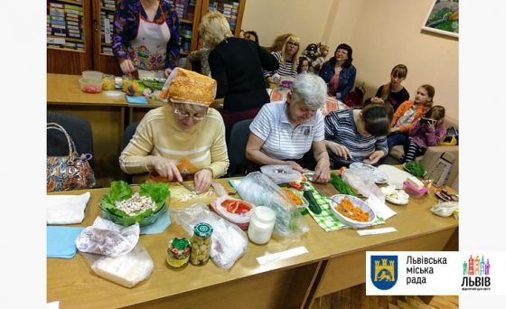 У Львові незрячі господині змагалися у кулінарному конкурсі