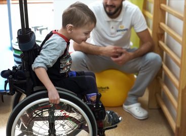 Обмеження у головах, а не візках