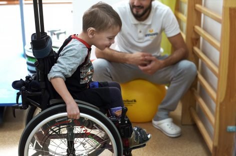 Обмеження у головах, а не візках