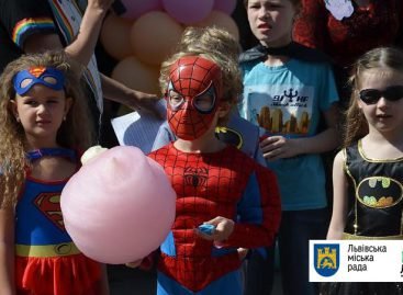 У «Джерелі» відбулось Велике дитяче свято «Я — супергерой»