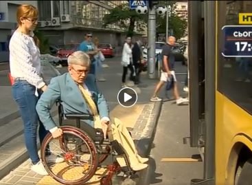 У Києві розгорівся скандал через нові зупинки