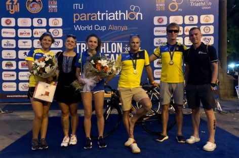 Національна паралімпійська збірна команда з паратриатлону виборола 2 високі нагороди кубку світу
