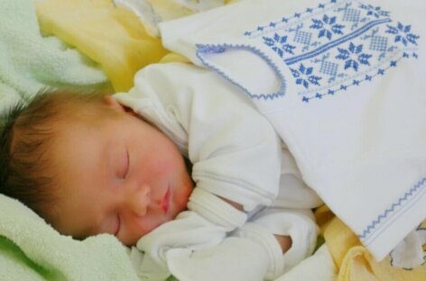 Виплати ВПО: народжені після початку війни діти переселенців зможуть отримувати держдопомогу