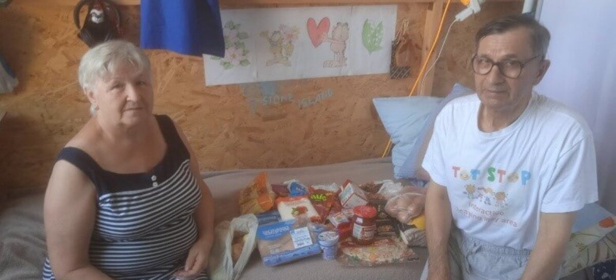 В Чернівецькій області люди з інвалідністю отримали сертифікати для сплати за продукти харчування і засоби гігієни у мережі магазинів «АТБ-Маркет»