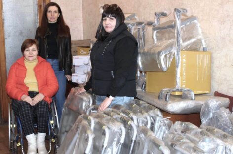 Понад 200 осіб в Карлівській громаді забезпечено асистивними технологіями в рамках проєкту / More than 200 people in the Karliv community were provided with assistive technologies as part of the project