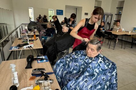 Красива стрижка – впевненість у собі: захід для підопічних, які перебувають у Центрі соціальної адаптації людей з інвалідністю “Океан Добра”
